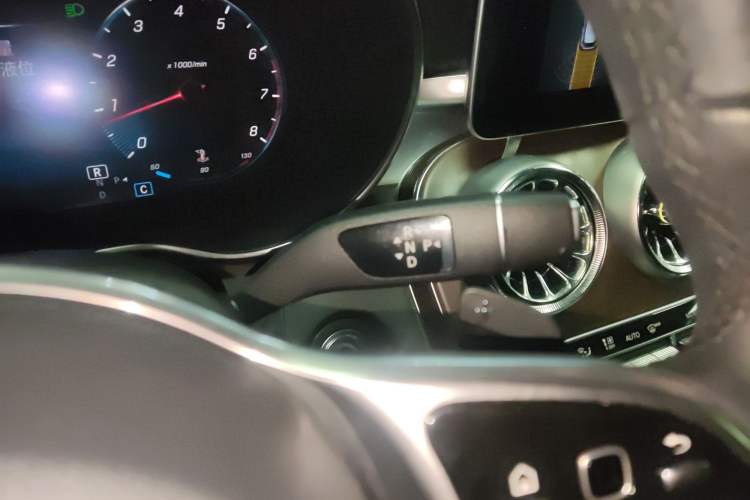 Used Mercedes-Benz GLC 2020 GLC 300 L 4MATIC Dynamic Edition
