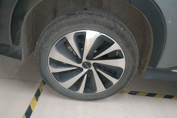 Used BYD Song PLUS New Energy 2024 Honor Edition EV 520km Luxury Model
