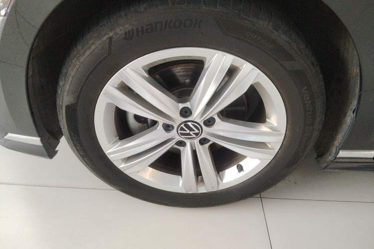 Used Volkswagen Magotan 2023 2 Million Units Limited-Edition 280TSI DSG Comfort Version