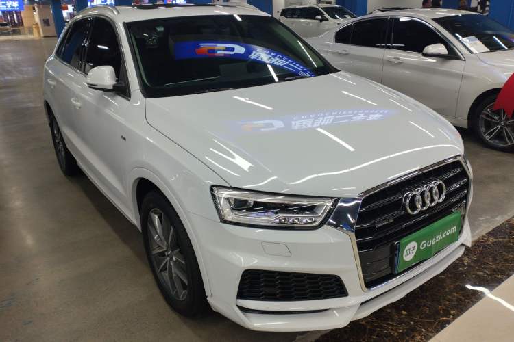 Used Audi Q3 2018 30th Anniversary Edition 35 TFSI quattro all-wheel-drive sport model