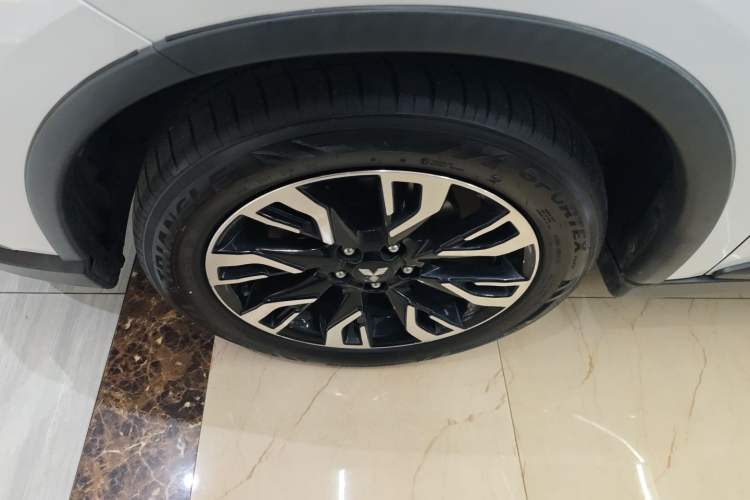 Used Mitsubishi Outlander 2019 2.0L Two-Wheel Drive Comfort Edition 7-Seater China VI Standard
