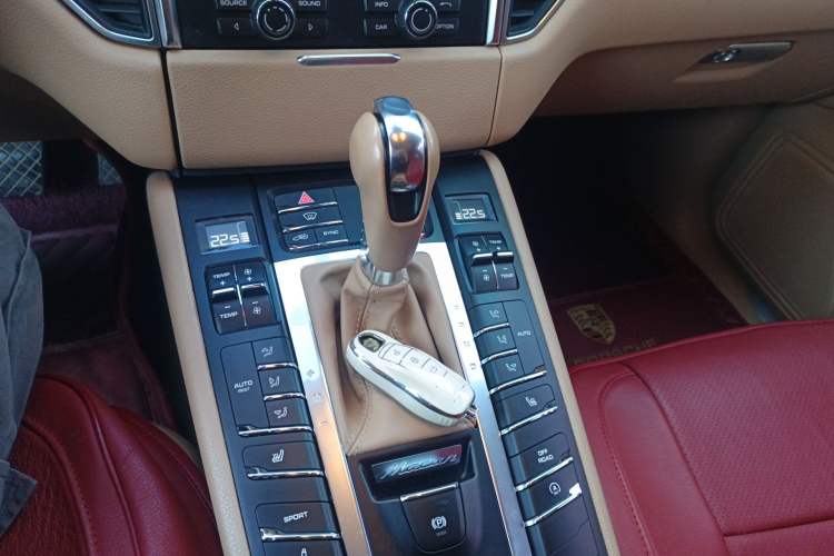 Used Porsche Macan 2014 Macan 2.0T Gear Lever