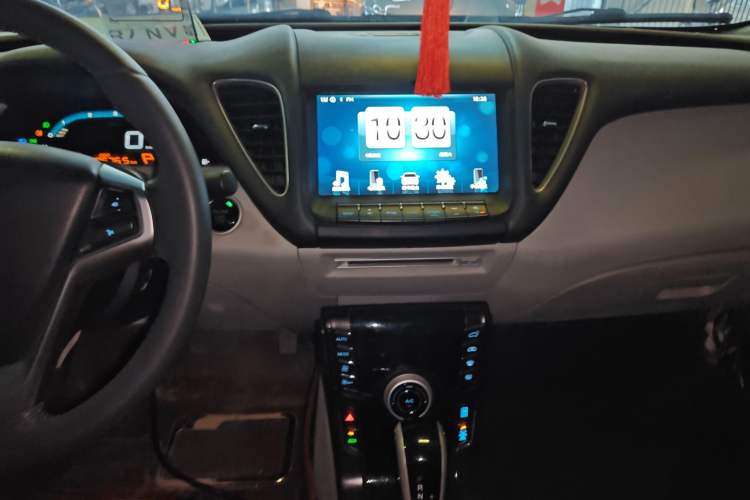 Used Luxgen 5 2015 1.8T Automatic ZhiZun Model
