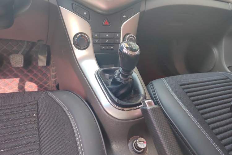 Used Chevrolet Cruze 2015 1.5L Classic SL MT