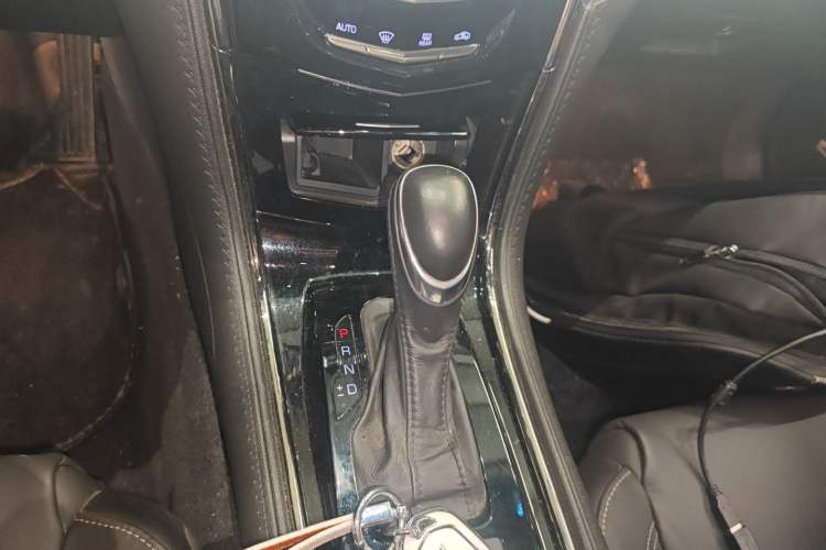 Used Cadillac ATS-L 2017 28T Tech Edition Gear Lever