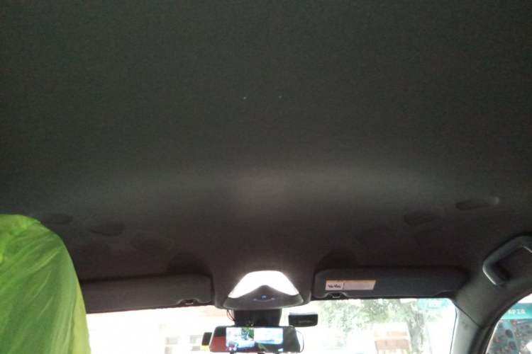 Used Toyota IZOA 2018 2.0L Yichi Version China VI Standard Headliner