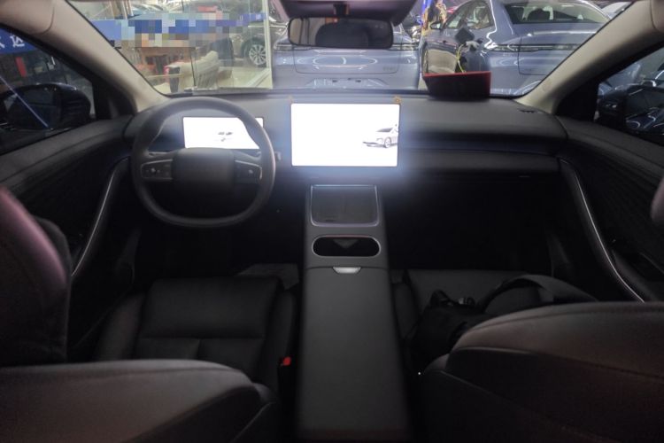 Used Nissan N6 2026 Model 180 Max Center Console