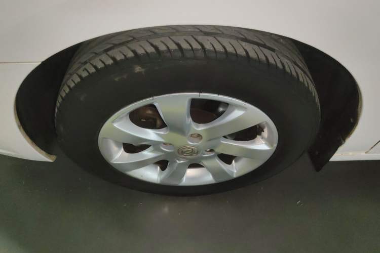 Used Dongfeng Aeolus A60 2014 1.6L Automatic Luxury Model
