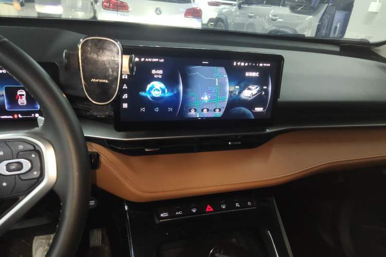 Used Haval H6 2024 1.5T Two-Wheel-Drive Classic Edition Audio And AC Panel