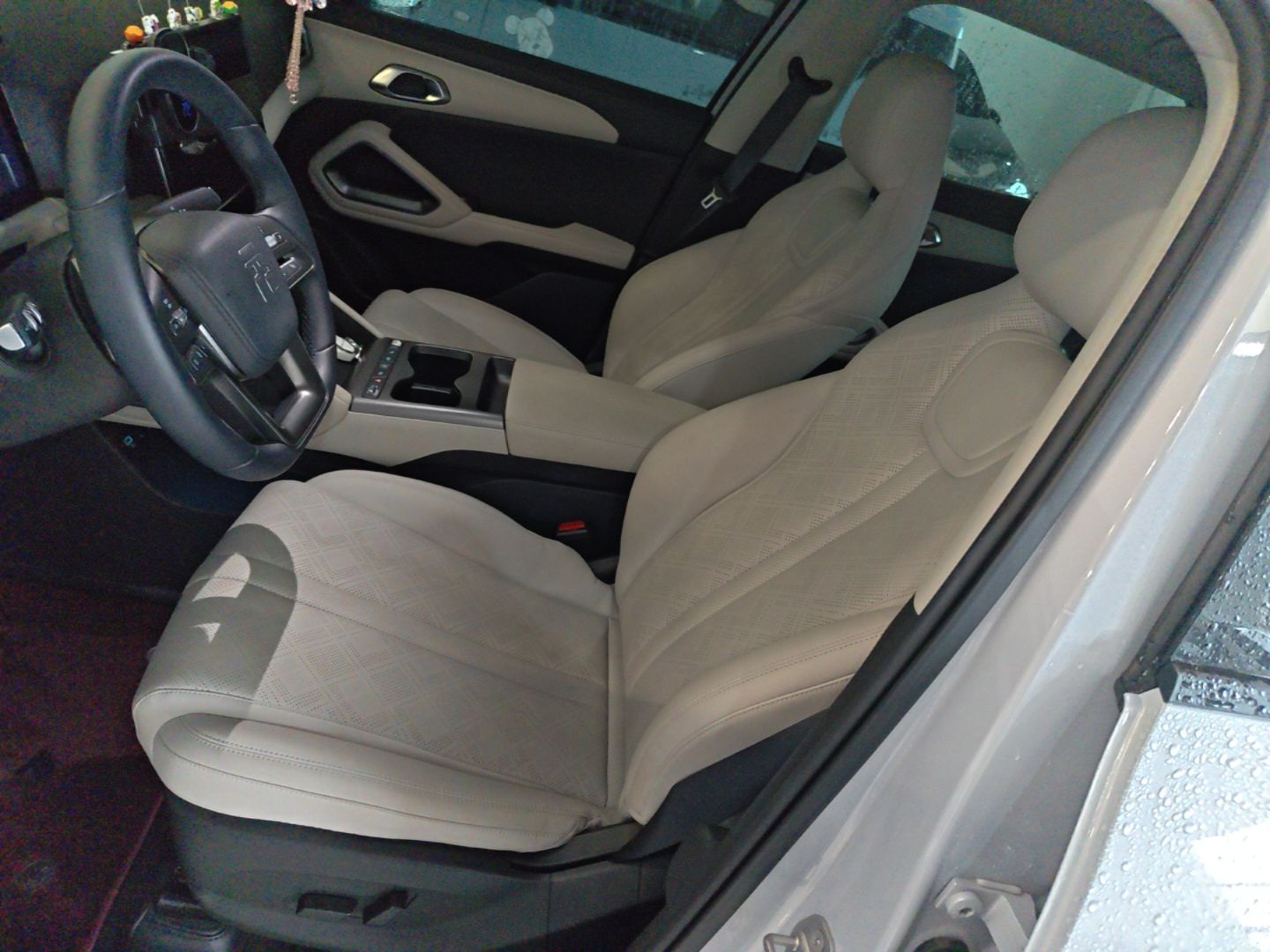 BYD Yuan UP 2025 Intelligent Driving Version 401 km Leading Edition — снимка 17