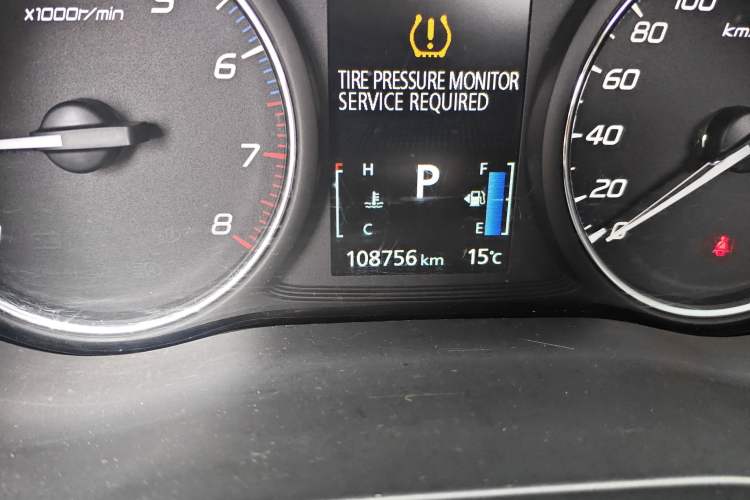 Used Mitsubishi Outlander 2019 2.4L 4x4 Zhi Xiang Edition 5 Seats China VI Standard
