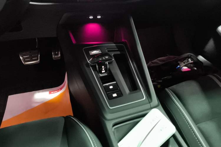 Used Volkswagen Golf 2021 280TSI DSG R-Line Gear Lever