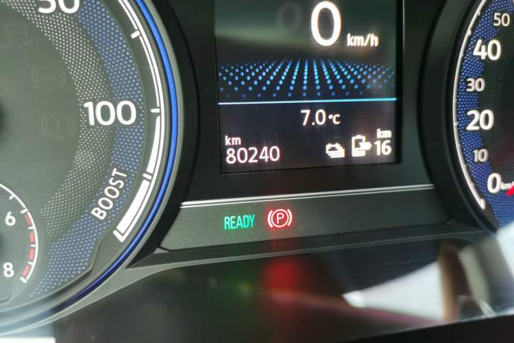 Used Volkswagen Passat New Energy 2020 430 PHEV Hybrid Luxury Edition China VI Standard Odometer Close Up