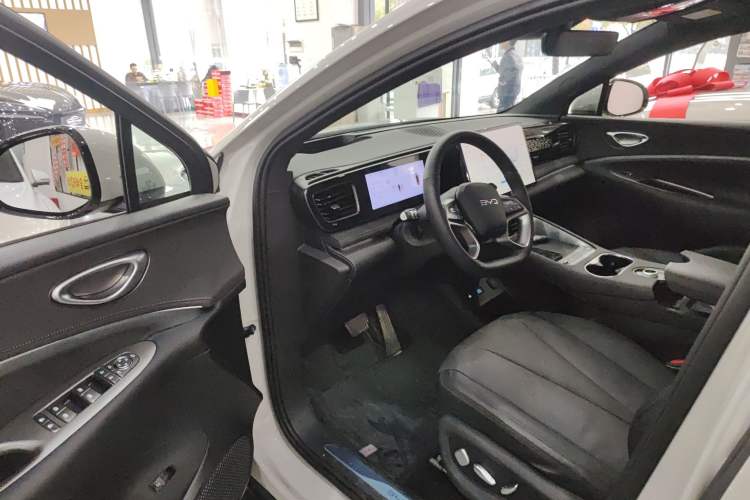 Used BYD Sealion 06 New Energy 2025 Model DM-i 170 Navigation Plus Edition
