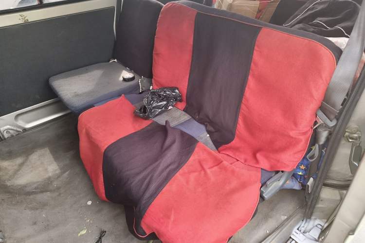 Used Wuling Zhiguang 2010 1.0L Liye Edition Left Rear Seat