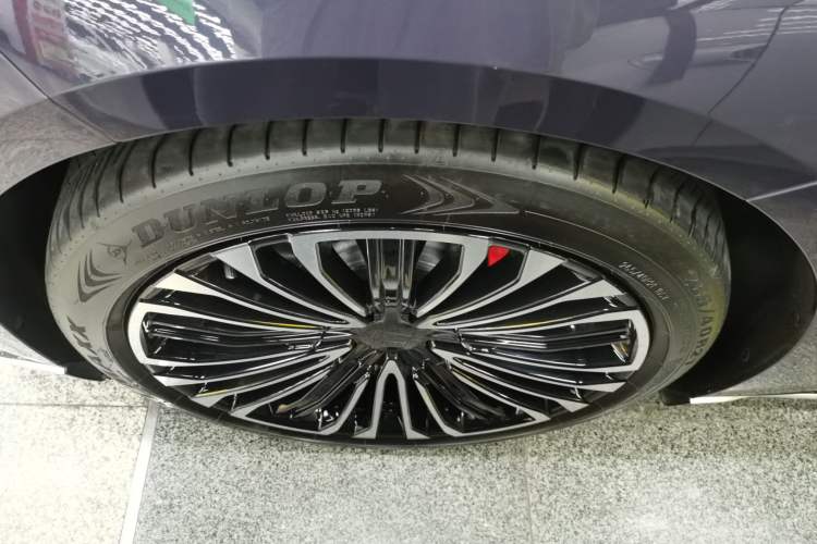 Used Avatr 12 2024 Updated Version 700 Three-Laser Rear-Wheel Drive Luxury Edition
