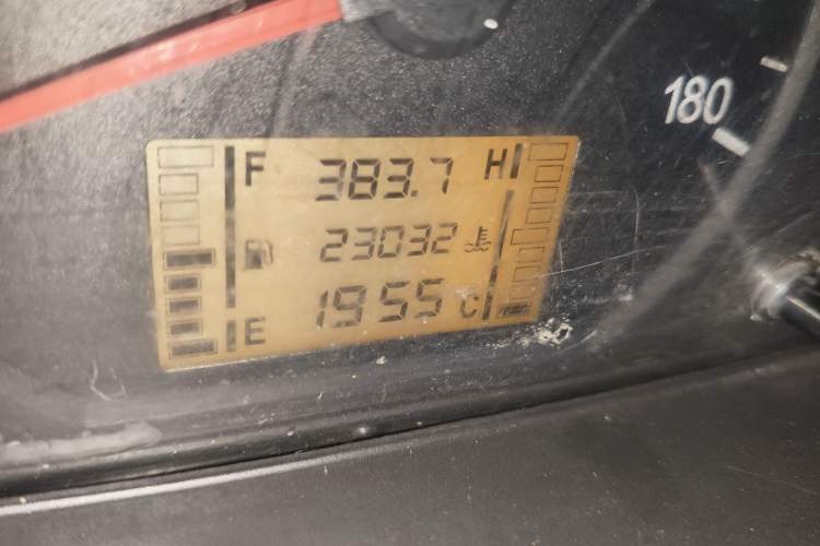 Used Wuling Zhiguang 2010 1.0L New Version Practical Short-Body L2Y
