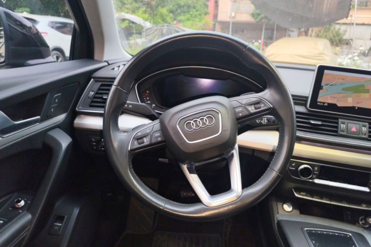 Used Audi Q5L 2020 Updated 40 TFSI Prestige Fashion Edition Steering Wheel