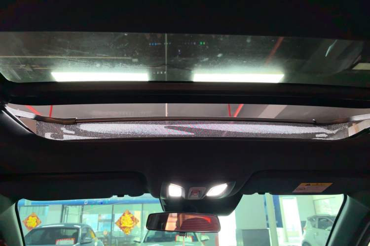 Used Oshan Z6 2023 Blue Whale 1.5T DCT Smart Luxury Model