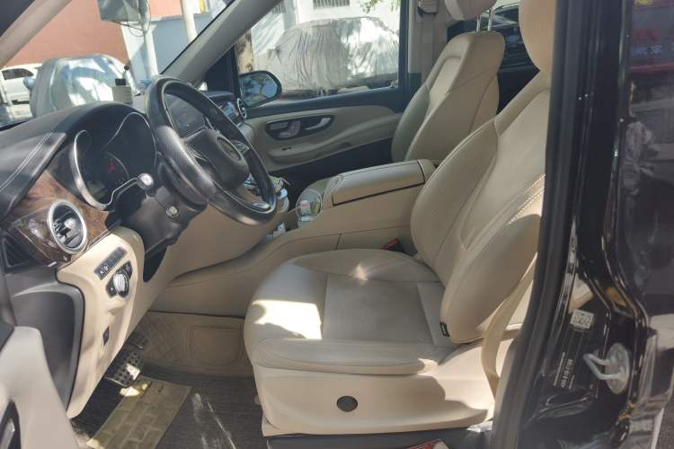 Used Mercedes-Benz V-Class 2018 V 260 Prestige Edition China VI