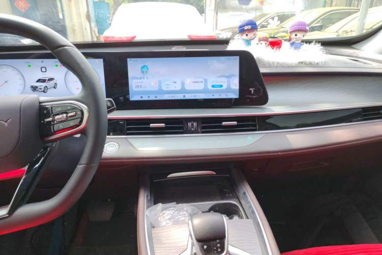 Used Chery Tiggo 8 PLUS 2024 Champion Edition 390TGDI DCT Bold Edition 5-Seater
