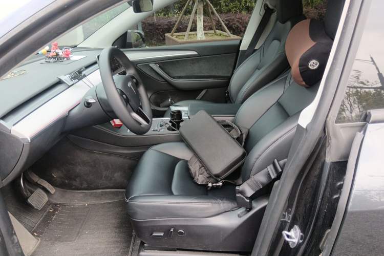 Used Tesla Model Y 2024 Rear-Wheel-Drive Version
