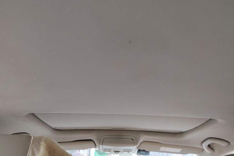 Used Volkswagen Sagitar 2015 230TSI Manual Comfort Version