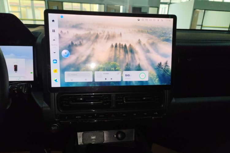 Used Haval Raptor New Energy 2024 Hi4 102 Pro Audio And AC Panel