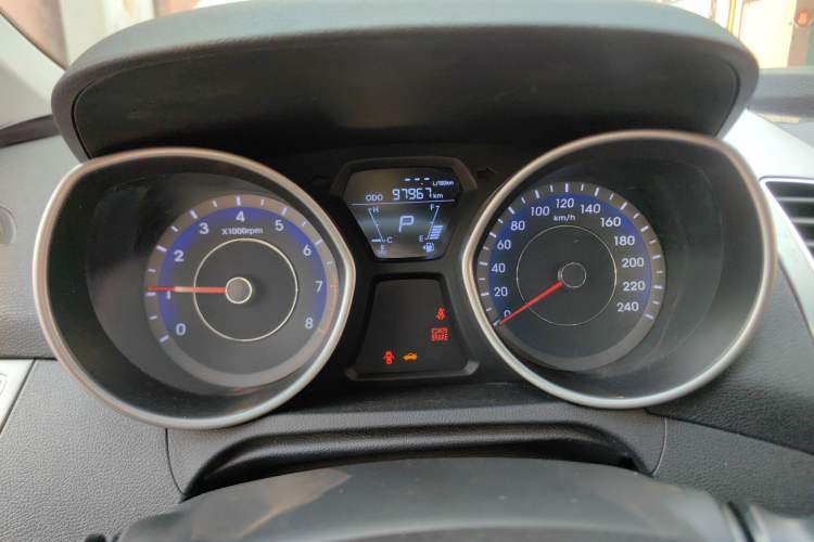 Used Hyundai Elantra (5th Generation / Langdong) 2015 1.6L Automatic Fashion Model
