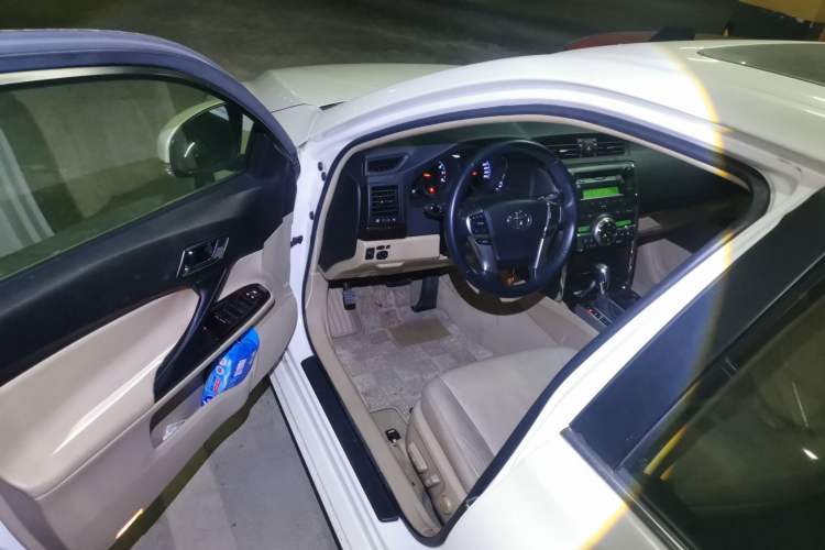 Used Toyota Reiz 2010 2.5V Fengdu Elite Edition Driver Seat