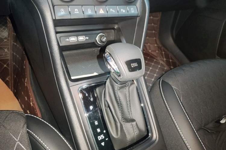 Used Skoda Karoq 2019 TSI280 Smart Drive Elite Edition China V Standard Gear Lever