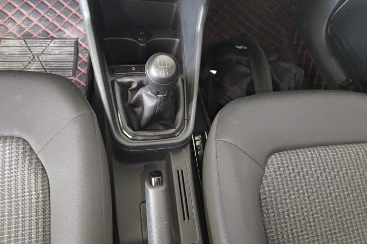 Used Volkswagen Santana 2019 1.5L Manual Fashion Edition China VI Standard
