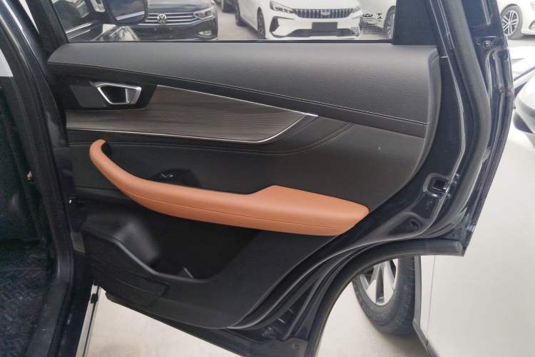 Used Chery Tiggo 8 PLUS 2022 290TGDI DCT Luxury Edition+