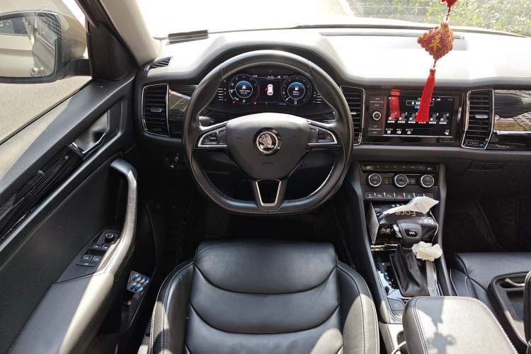 Used Skoda Kodiaq 2019 Facelifted TSI330 5-Seater Two-Wheel-Drive Luxury Enjoyment Edition China VI Standard