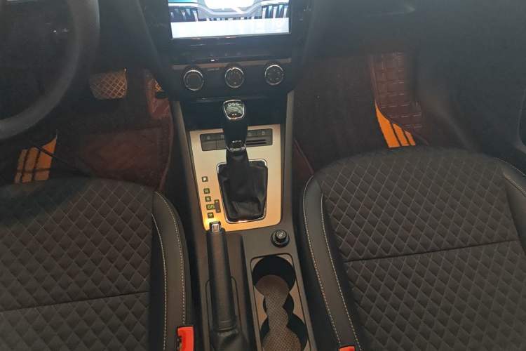 Used Skoda Octavia 2019 TSI230 DSG Luxury Edition
