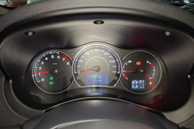 Used Renault Koleos 2014 2.5L Two-Wheel Drive Comfort Edition
