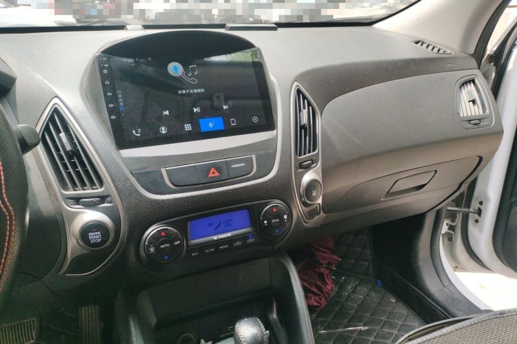 Used Hyundai ix35 2013 2.0L Automatic Two-Wheel Drive Smart GLS China IV Standard