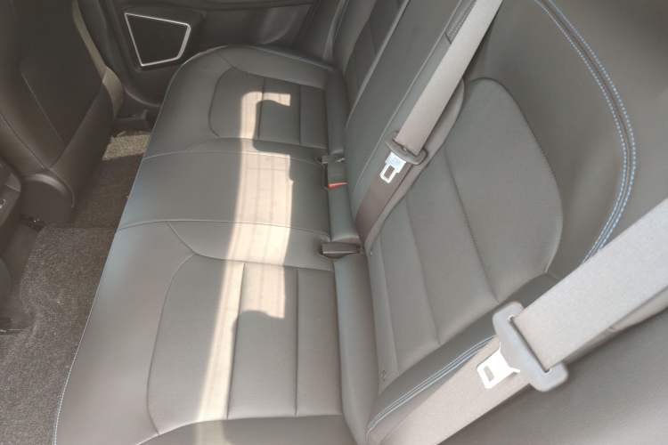 Used Geely Auto Emgrand New Energy 2022 EV Pro Ride-Hailing Version Lithium Iron Phosphate
