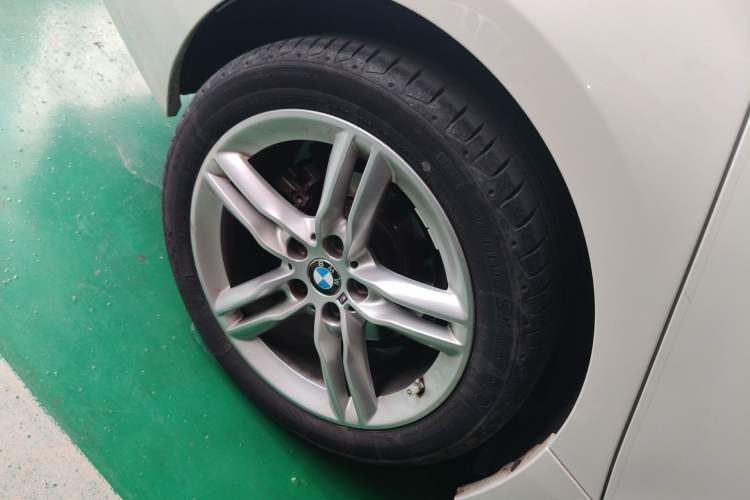 Used BMW 1 Series 2021 120i M Sport Night Edition Right Rear Wheel Hub