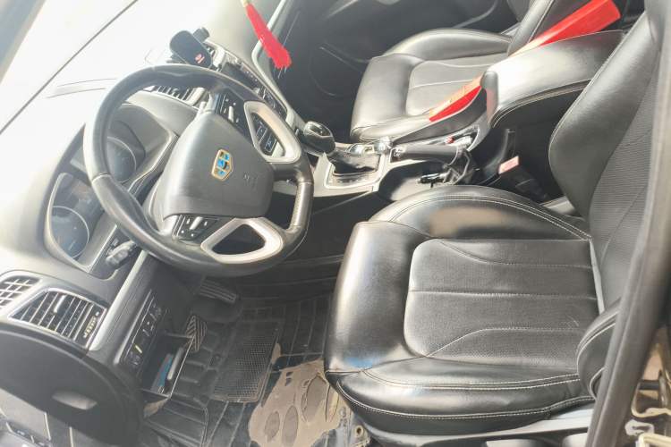 Used Geely Auto Emgrand 2015 Sedan 1.5L CVT Upward Version Left Front Seat