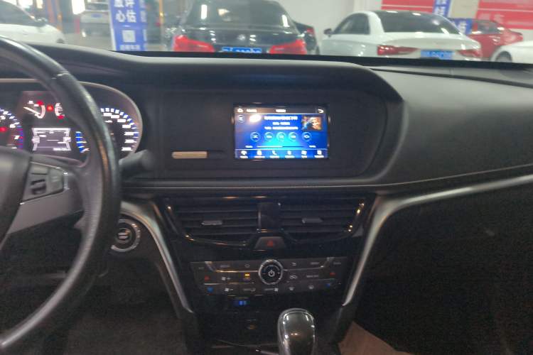 Used Venucia T90 2017 2.0L CVT Smart Edition