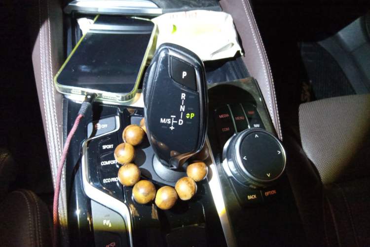 Used BMW 5 Series 2018 540i M Sport Package Gear Lever