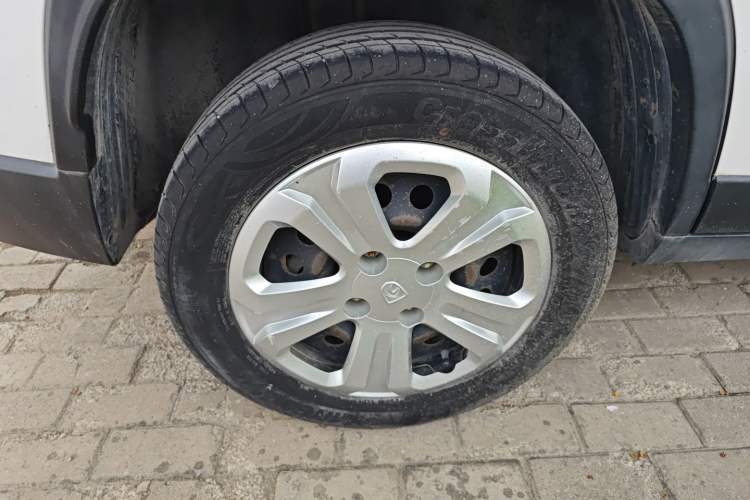 Used Baojun 510 2017 1.5L manual Comfort trim Right Rear Wheel Hub