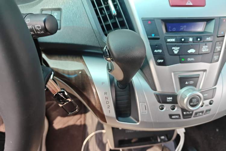 Used Honda Odyssey 2013 2.4L Luxury Edition Gear Lever