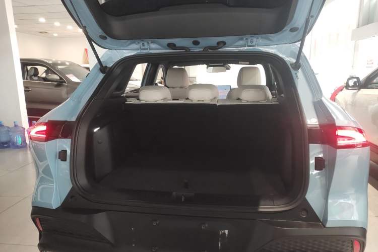 Used Baojun Yunhai 2024 140km Plug-in Hybrid Version
