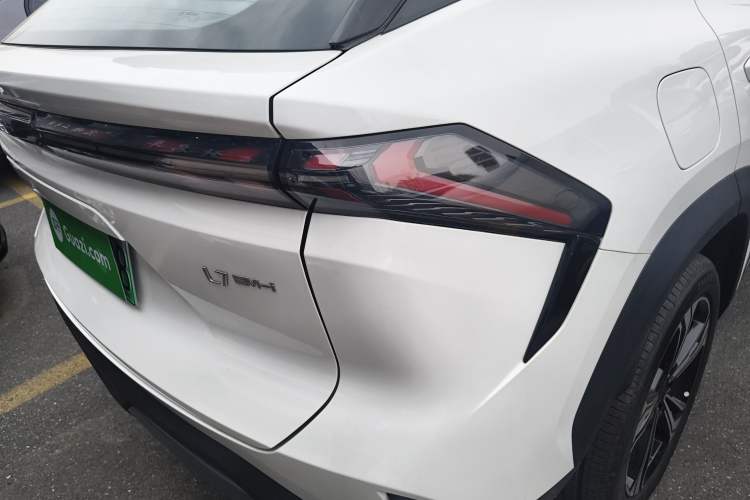 Used Geely Galaxy L7 2025 EM-i 115km Exploration Edition Right Rear Taillight