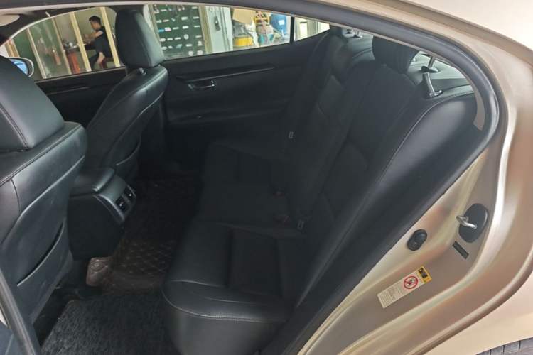 Used Lexus ES 2013 250 Elite Edition

