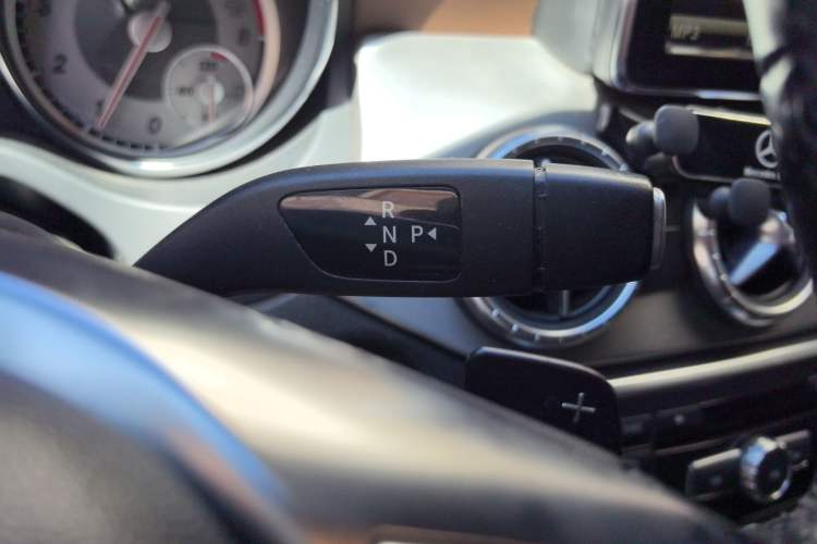 Used Mercedes-Benz CLA 2014 CLA 260 4MATIC Gear Lever