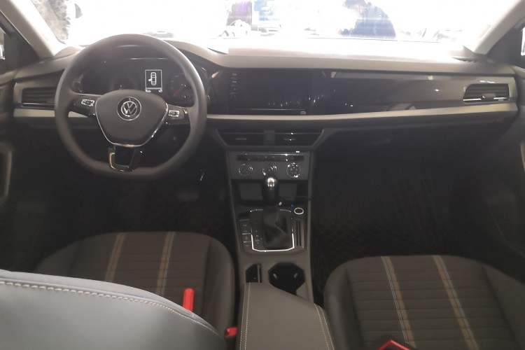 Used Volkswagen Lavida 2021 280TSI DSG Comfort Edition Center Console