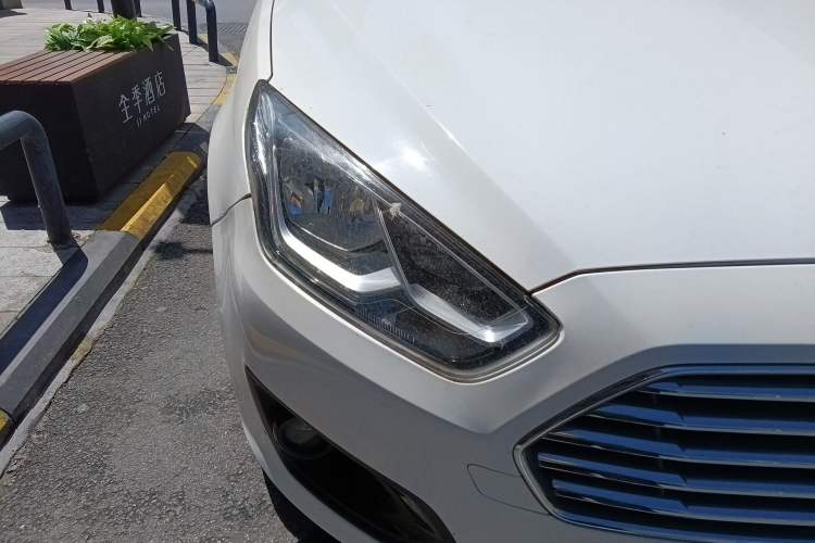 Used Ford Escort 2017 Happiness Edition 1.5L Automatic Fashion Version